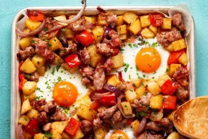 Baked breakfast hash sausage potatoes 4.jpg