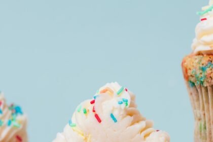 Gluten free funfetti cupcakes 8.jpg