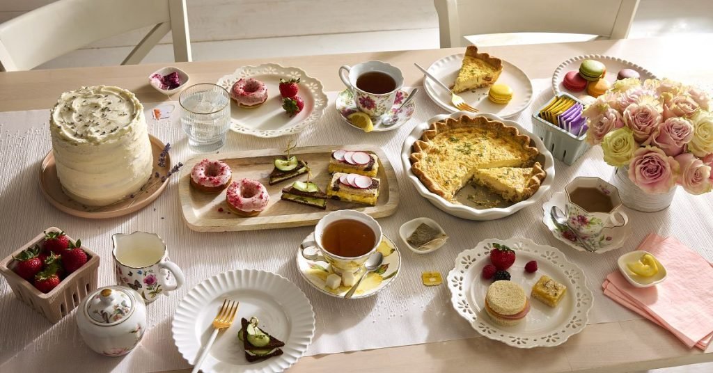 Wedding gifts foodies featured 1024x536.jpg