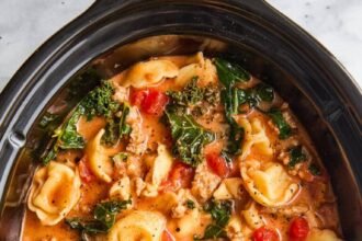 241002 dd tomato tortellini soup 615edit 768x1152.jpg