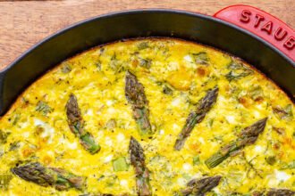 Asparagus and dill frittata 1200 6901.jpg