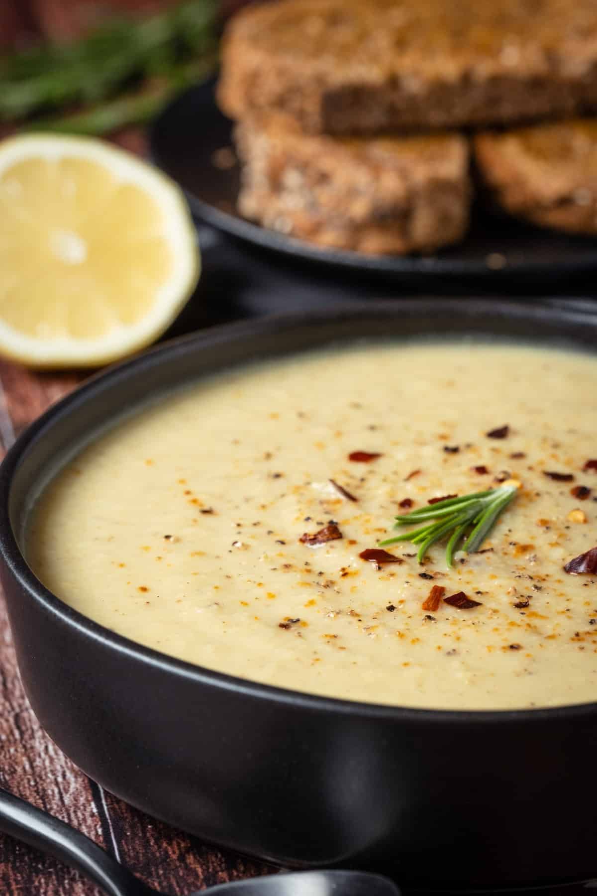 Vegan roasted cauliflower soup 24.jpg
