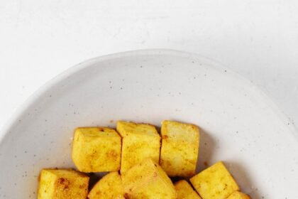 Baked curried tofu cubes 6.jpg