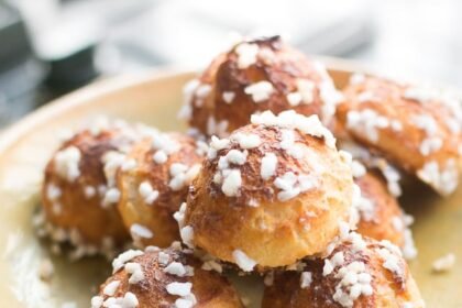 Chouquettes french cream puffs recipe 5.jpg