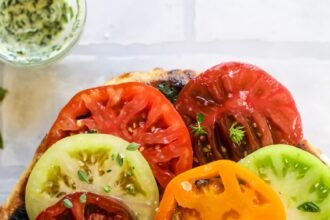 Grilled pizza with heirlooms 8.jpeg