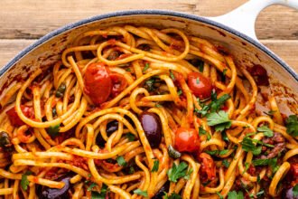 Puttanesca pasta pan.jpg