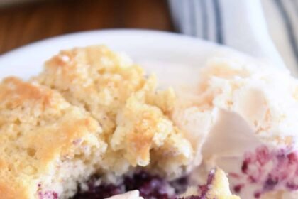 Triple berry cobbler11.jpg