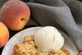 Classic peach crisp 7.jpg