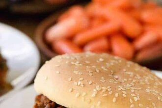 Crock pot sloppy joes 2 spendwithpennies 2.jpg