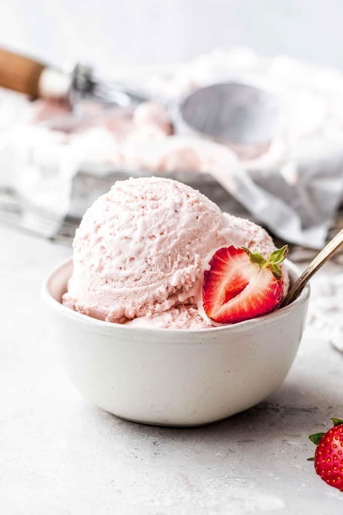 Homemade strawberry ice cream recipe 5.jpg