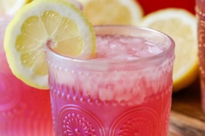 Pink lemonade recipe 1 of 1.jpg