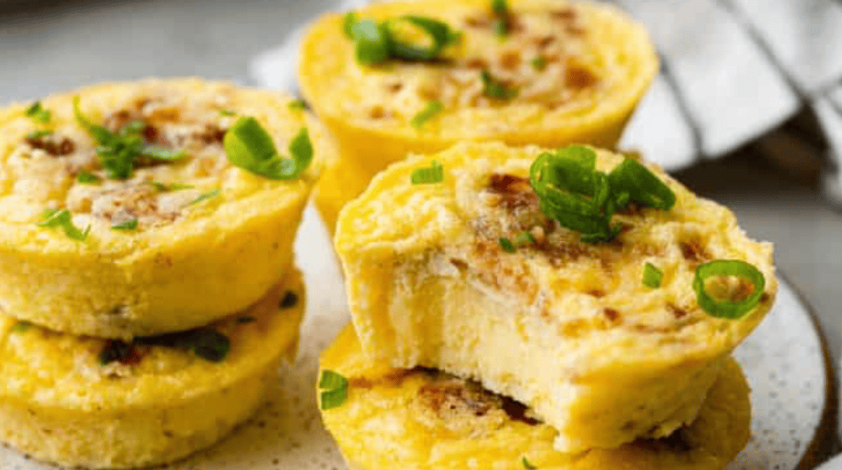 Starbucks egg bites hero 1.png