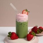 Strawberrymatchalatte 1.jpg