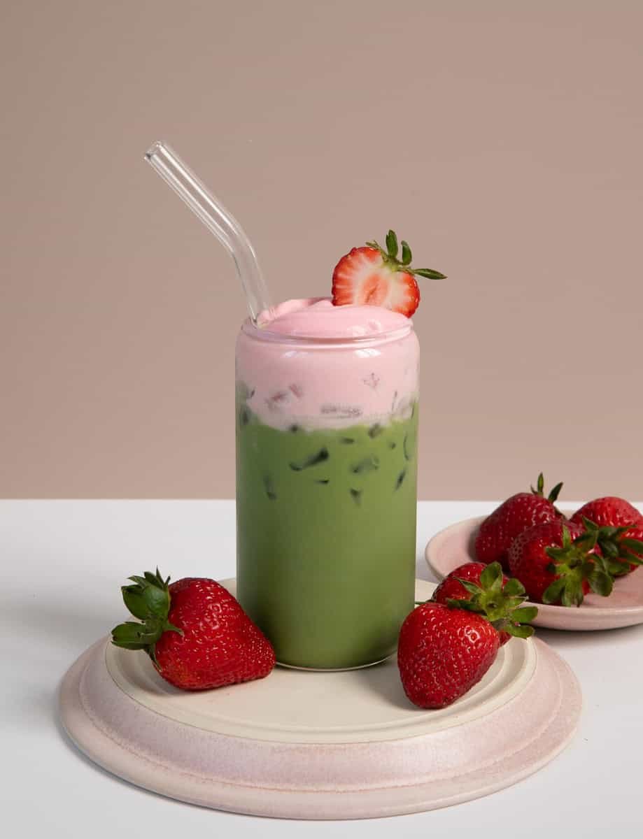 Strawberrymatchalatte 1.jpg