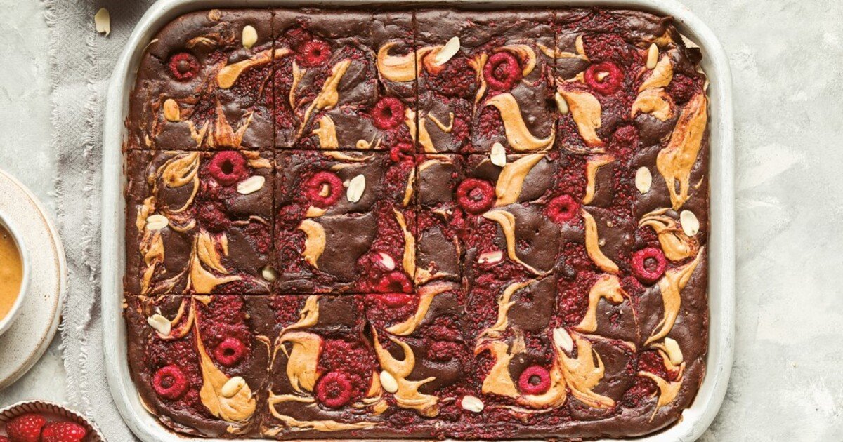 Vegnews.pbbrownies.jpg