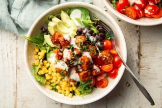 Barbecue tempeh salad 6.jpg