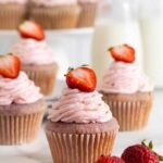 Strawberry cupcake 25.jpg