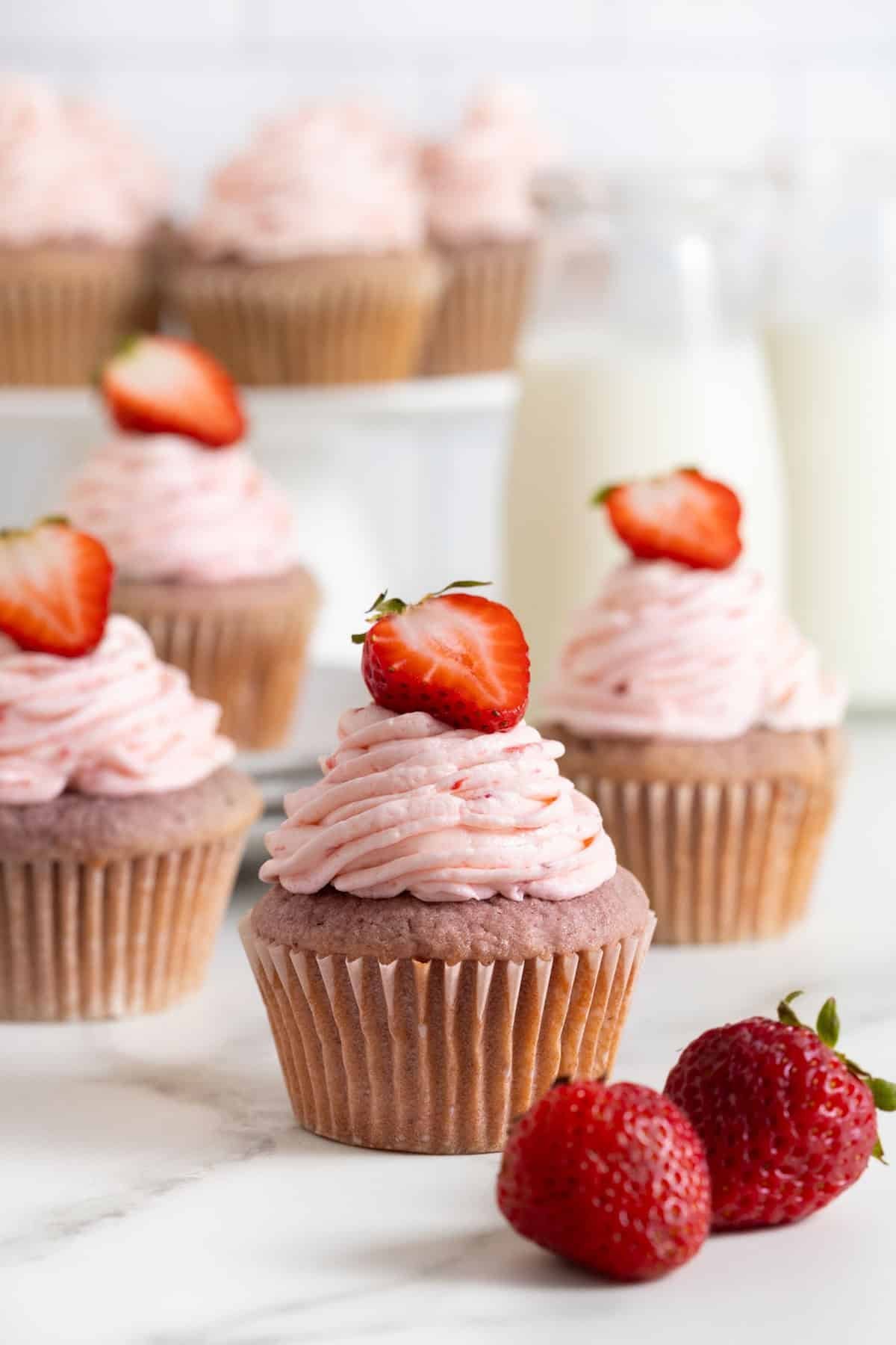 Strawberry cupcake 25.jpg