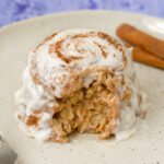 Cinnamon roll baked oatmeal recipe.jpg