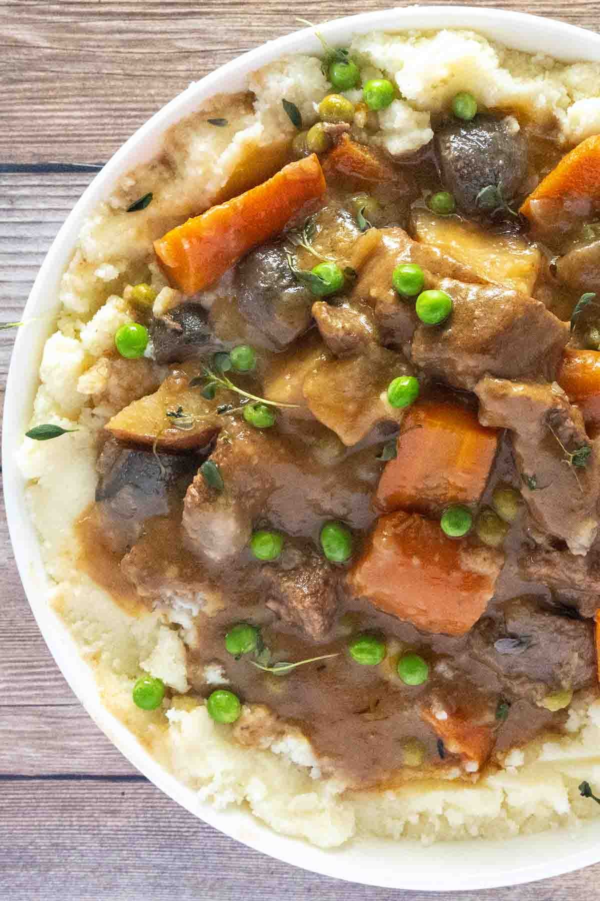 Crock pot beef stew hero 10.jpg