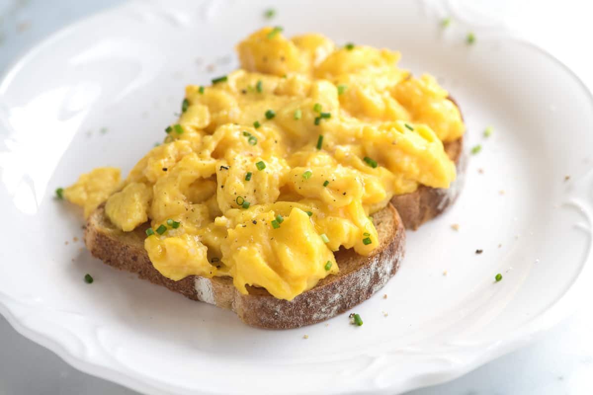 Scrambled eggs recipe 1 1200.jpg