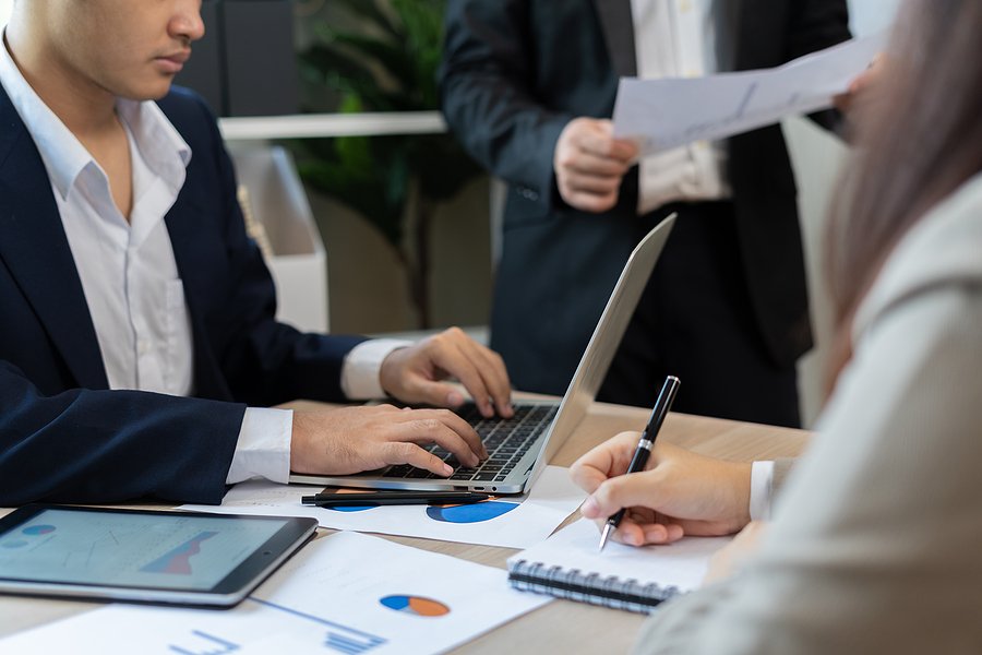 Bigstock manager present information be 475008201.jpg