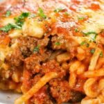 Horizontal spendwithpennies baked spaghetti 27.jpg