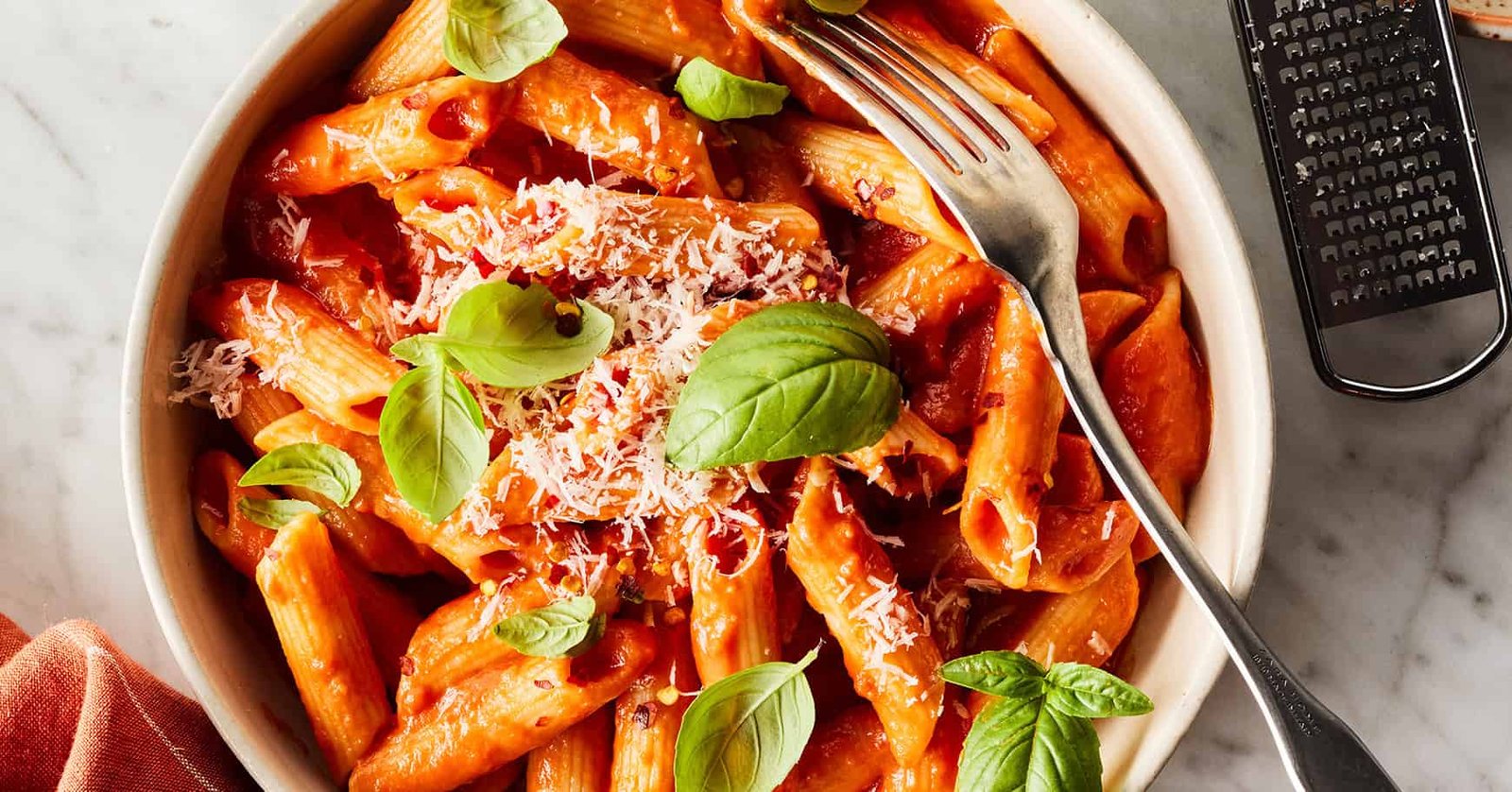 Penne alla vodka social.jpg