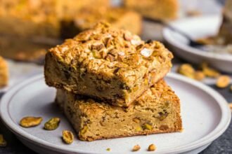 Brown butter pistachio blondies header 4.jpg