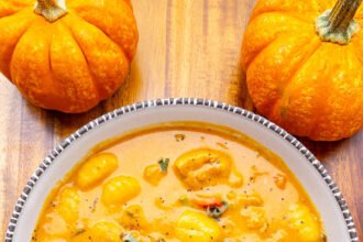 Chicken and gnocchi in creamy pumpkin sauce 1200 8978.jpg