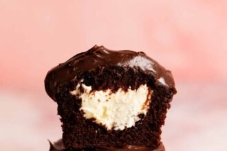 Vanilla whipped cream filled chocoalte cupcakes 3.jpg