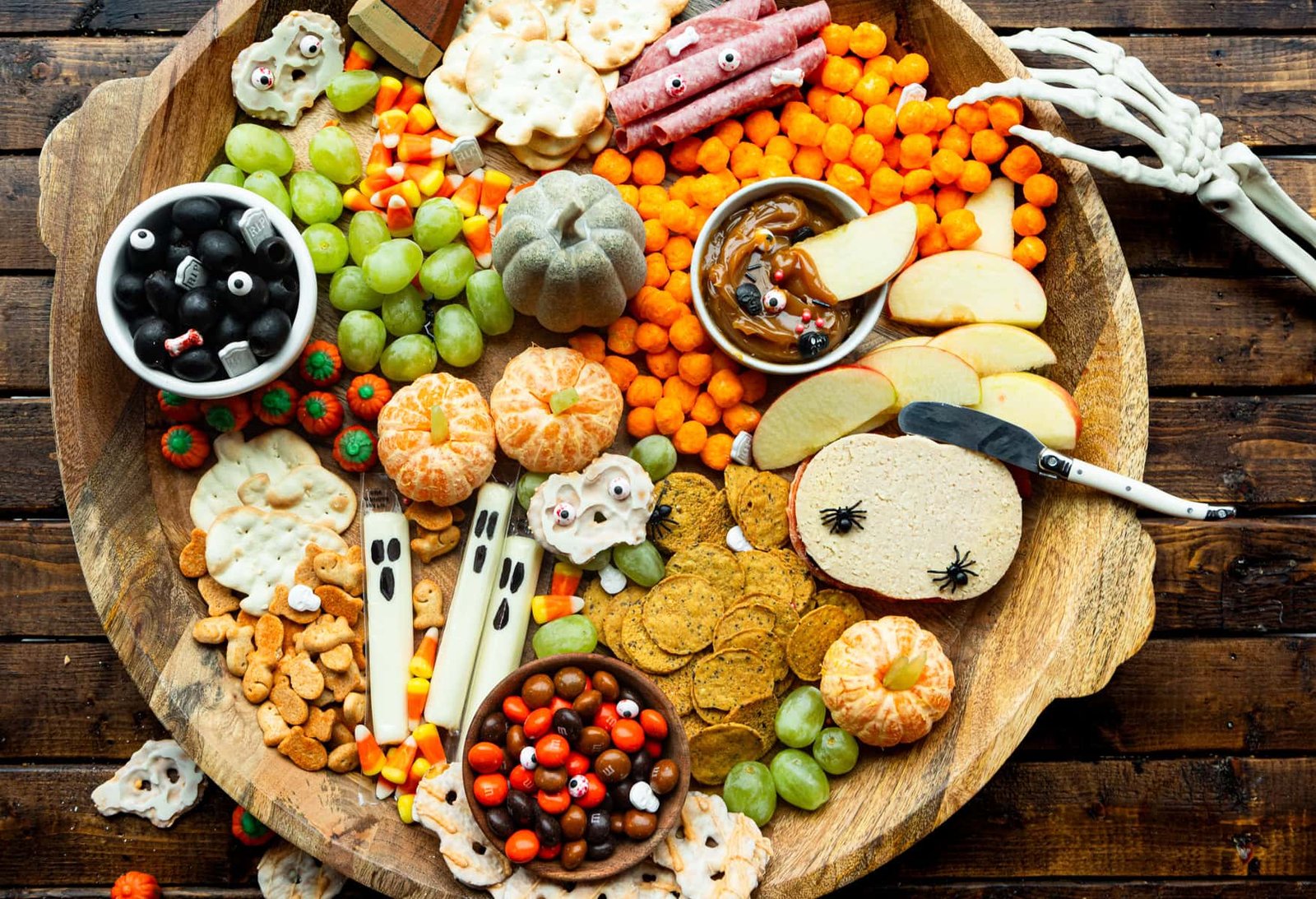 Halloween snack board recipe 2.jpg