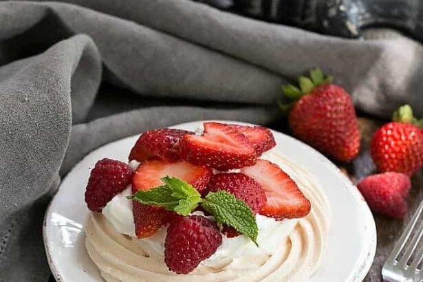 Mini pavlovas.jpg