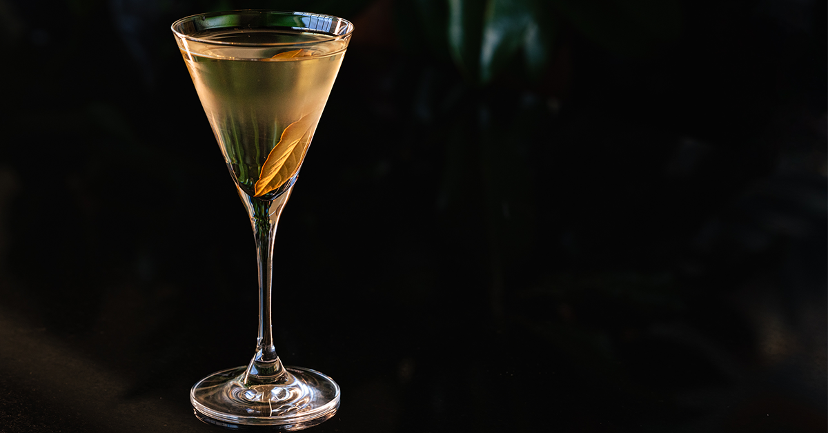 Social gift guide 2025 bartenders cocktails.png