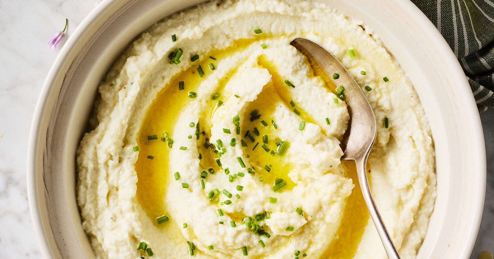 Cauliflower mashed potatoes social.jpg