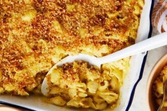 Friendsgiving social.jpg