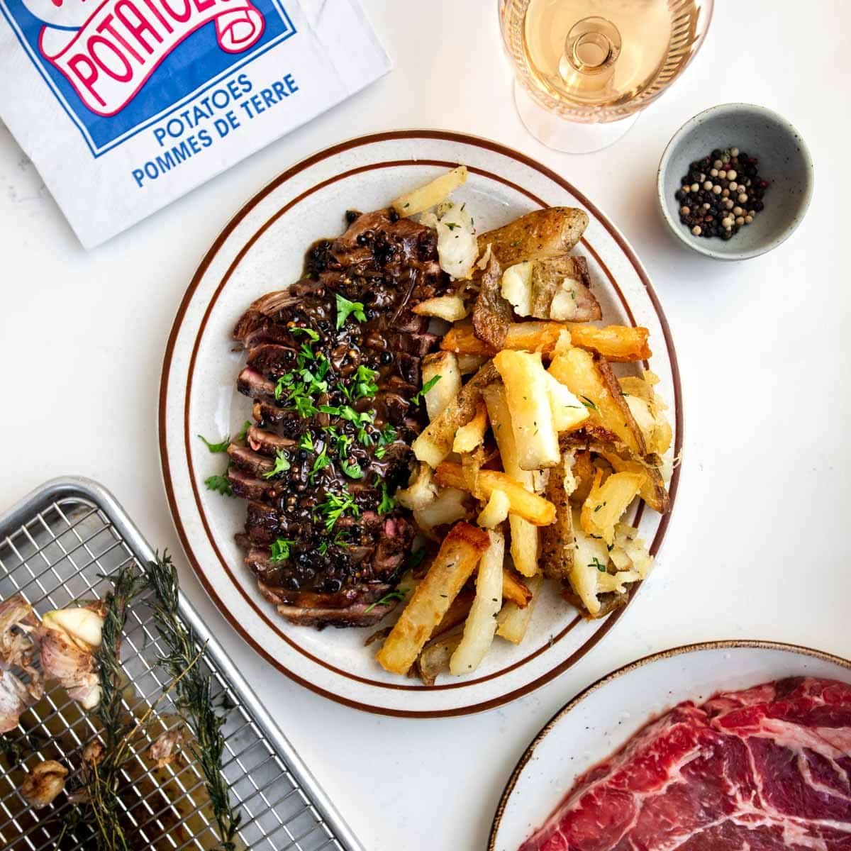 Steak peppercorn sauce square.jpg