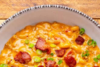 Cheeseburger mac and cheese 1200 2396.jpg