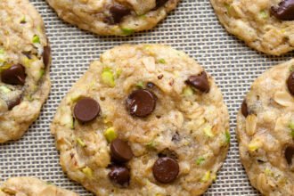 Pistachio chocolate chip cookies recipe.jpg
