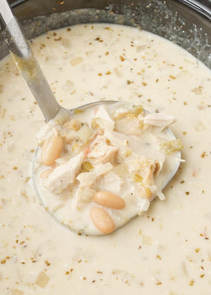 Slow cooker white chicken chili bfk 9 732x1024.jpg