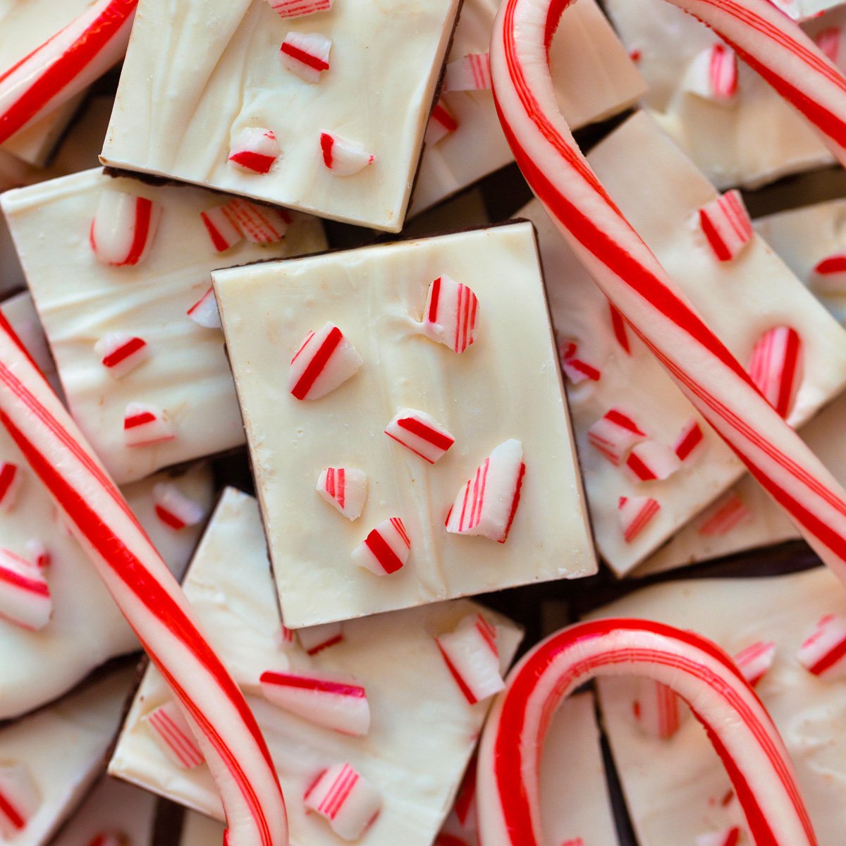 Vegan peppermint bark recipe.jpg