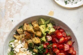 Chickpea salad bowl 6.jpeg