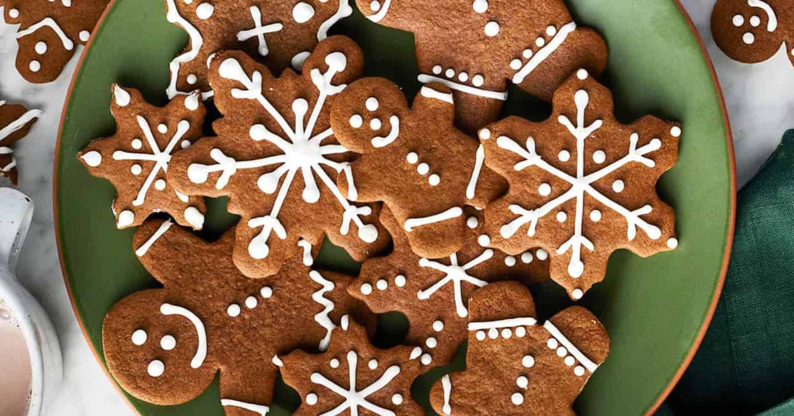 Gingerbread cookie recipe social.jpg
