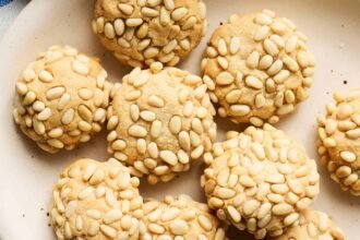 Pignoli cookies social.jpg