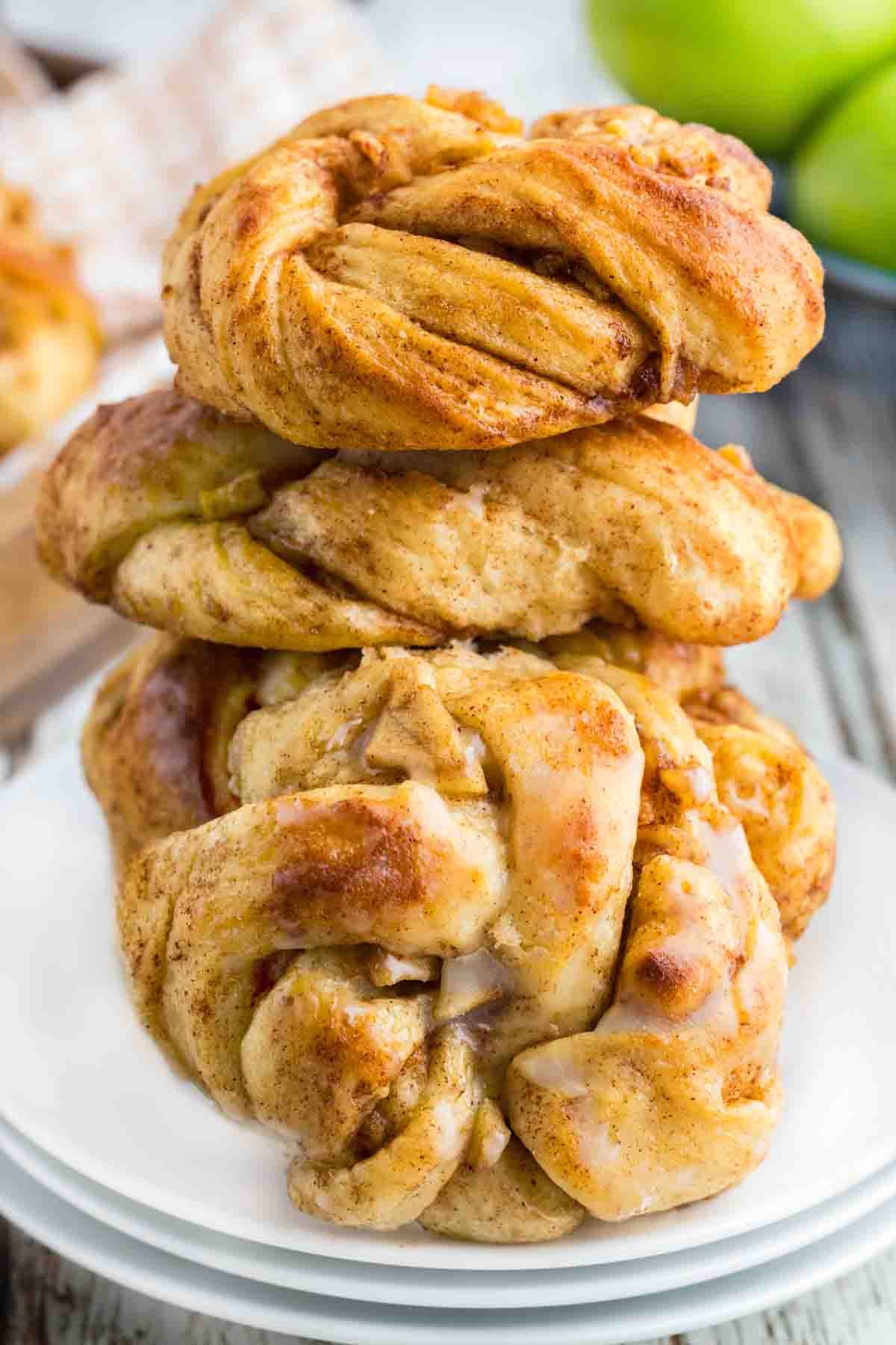 Caramel apple cinnamon roll hero 10 .jpg