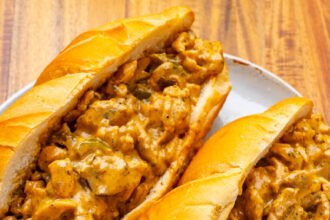 Jalapeno popper chicken sandwiches 1200 4016.jpg