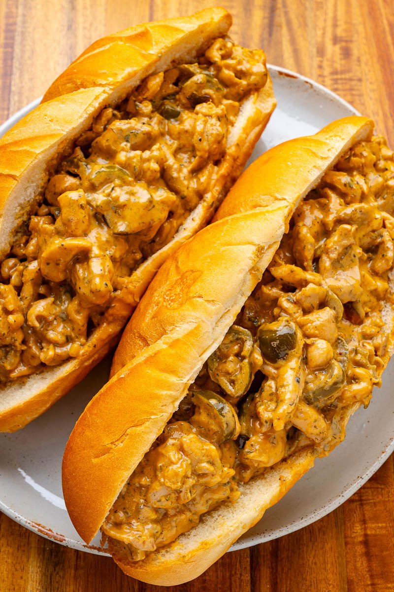 Jalapeno popper chicken sandwiches 1200 4016.jpg