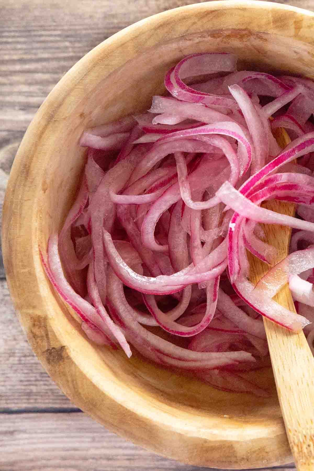 Pickled red onions hero 10.jpg