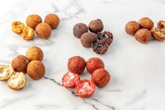 Richs foodservice filled donut bites strawberry honey heat flavors feature.jpg