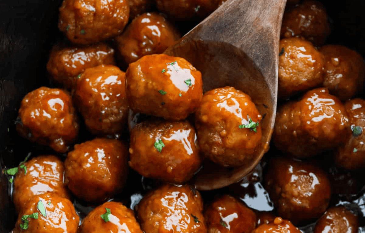 Slow cooker bourbon meatballs social.png